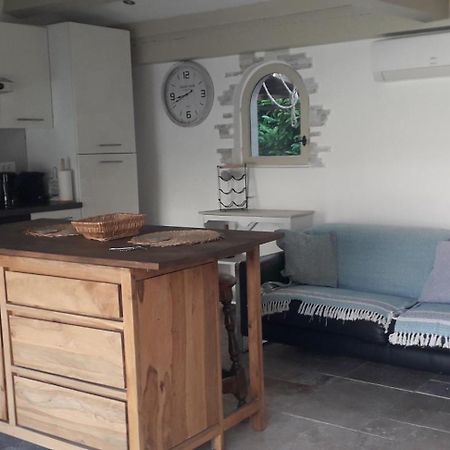 Logement Independant Au Calme Proche Toutes Commodites Et Transports Le Cannet Exterior foto