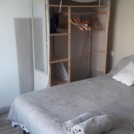 Logement Independant Au Calme Proche Toutes Commodites Et Transports Le Cannet Exterior foto